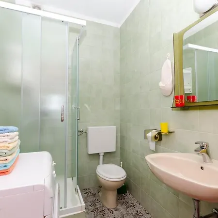 Simon Apartmán Bol
